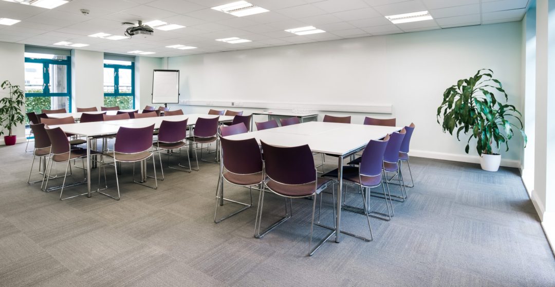 eartlands_cornwall_conference_center_modern_tin_room